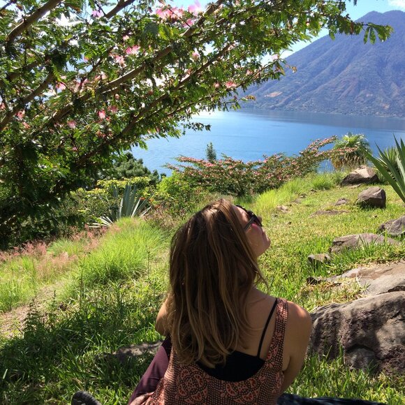 Meet your Posher, Lacey - Picture 1 of 1